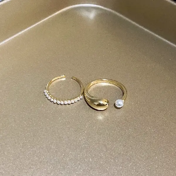 Rings - gold (set of two).,tkmbeautysupply.com