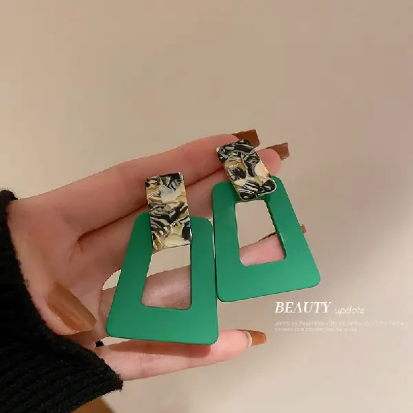 Silver needle acrylic trapezoid earrings.,tkmbeautysupply.com