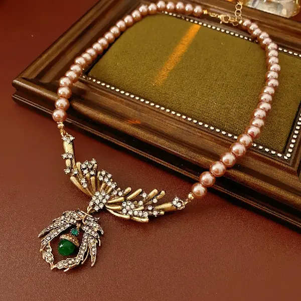 17# Necklace-Retro Style Diamond Leaf Spider,tkmbeautysupply.com