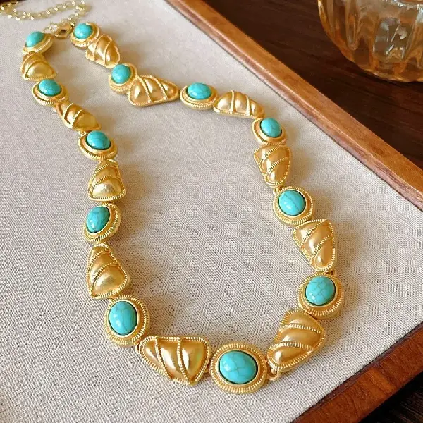 24# necklace-triangular artificial stone style,tkmbeautysupply.com