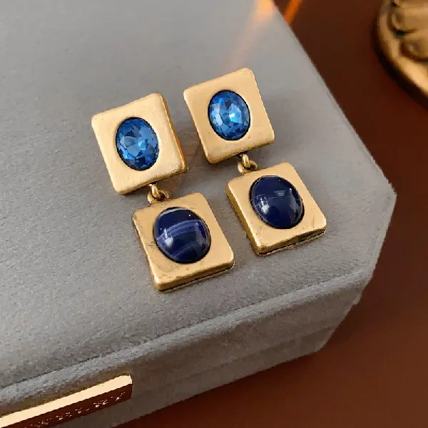 25# Silver Needle-Diamond Square Resin Stud Earrings,tkmbeautysupply.com