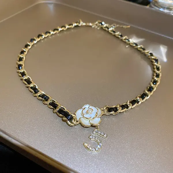 7# necklace-golden flowers.,tkmbeautysupply.com