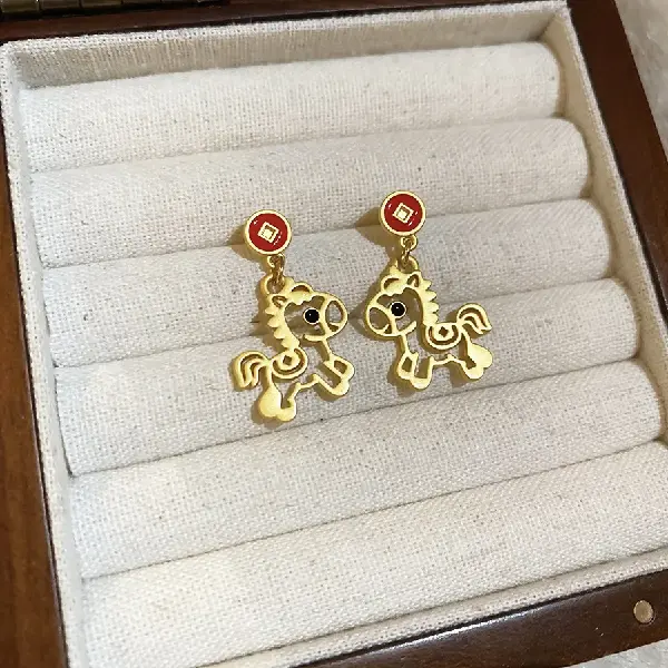 39# silver needle oil dripping hollow pony earrings,tkmbeautysupply.com