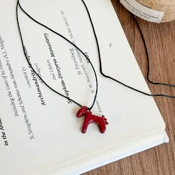 76# Necklace-Drip Pony,tkmbeautysupply.com