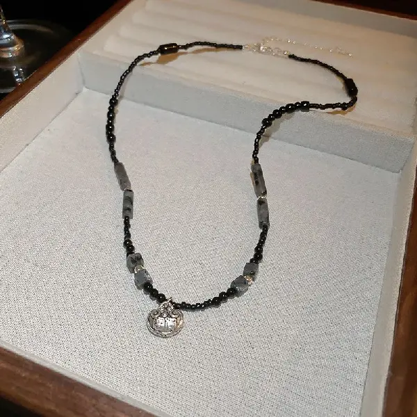 Natural carnation round bead safety lock necklace,tkmbeautysupply.com