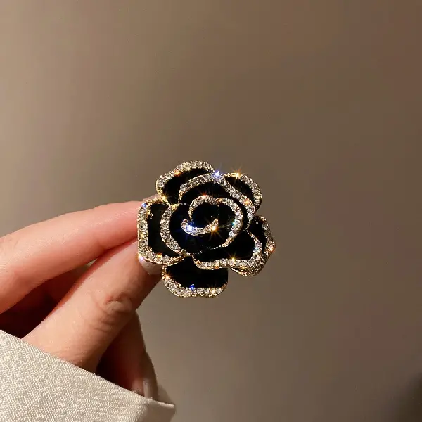 Diamond lacquered flower brooch,tkmbeautysupply.com