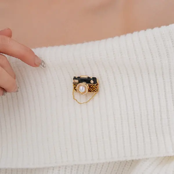 35# Oil Drop Zircon Camera Pearl Brooch,tkmbeautysupply.com