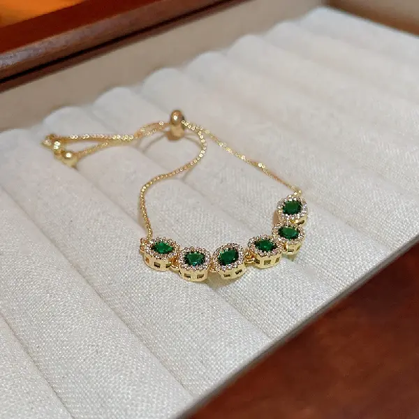 19-generation white gold zircon square bracelet,tkmbeautysupply.com