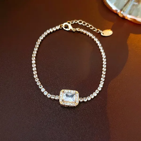 Rectangular zirconia claw chain bracelet,tkmbeautysupply.com