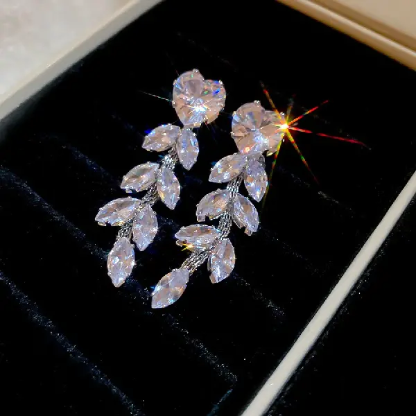 32 Silver Needle-Love Leaf Zircon Tassel,tkmbeautysupply.com
